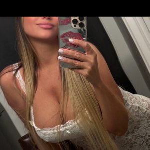 NATASHA  Escorts Brooklyn