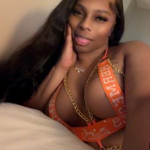 Ts Caramel Cream TS / TV Shemale Escorts Brooklyn