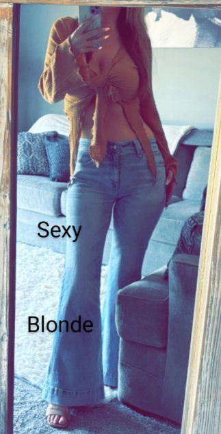 Sexy Blonde  Body Rubs Detroit
