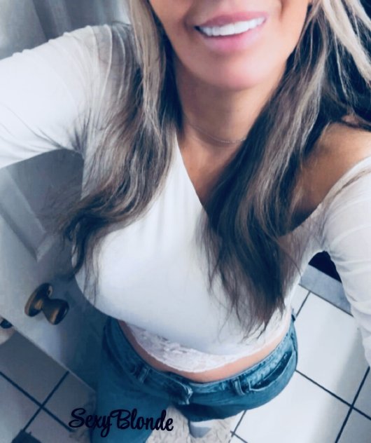 Sexy Blonde Body Rubs Detroit