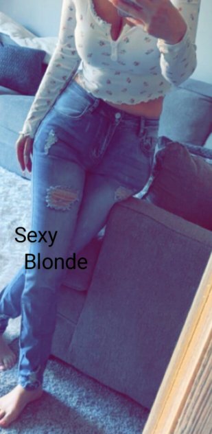 Sexy Blonde  Body Rubs Detroit