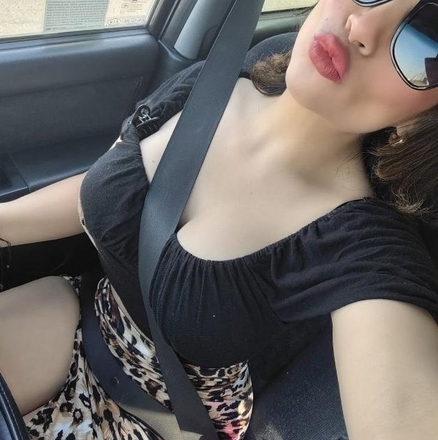 Zahira🌻 Classy, soft lips  