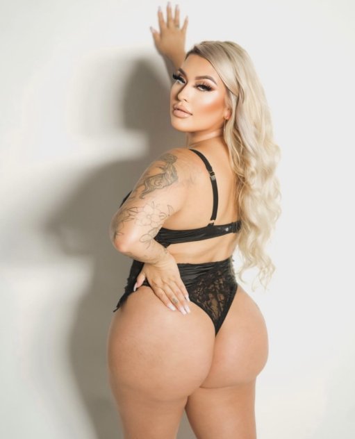 Aaliyah alexis Escorts Chicago