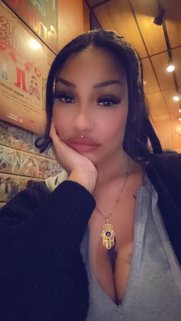 Zoe  Body Rubs Phoenix