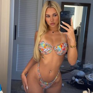 🦋Girl Next Door Blonde💦💙