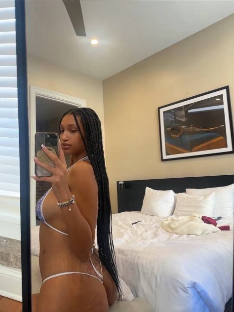 ✨Star✨ The Perfect Treat 🍬  