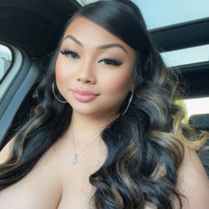 Exotic Mixed Filipina Bombshell 🖤 | Onlyfans available 