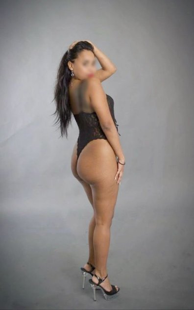PENELOPE in town  female-escorts 