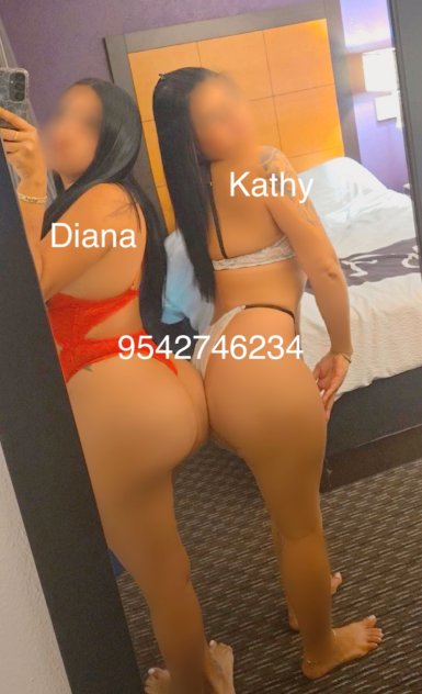 Threesome Diana and Kathy Escorts Charlotte