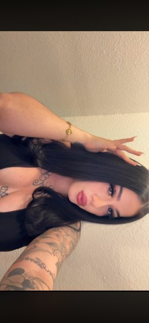 Selena  