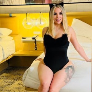 Karla Cuban horny girl