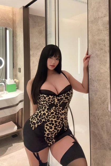 Best VIP service & 100% young! Escorts Skokie