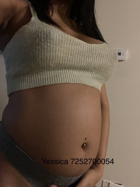 Yessica Pregnant  female-escorts 