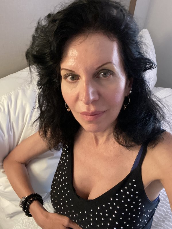 Danielle Dior Italian French  Escorts Brooklyn