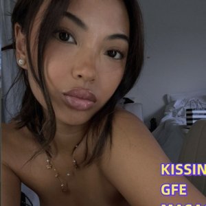 LISA👑- Hot sexy asian outcalL Escorts Chicago