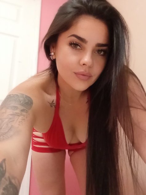 Sexy latina colombiana lista para complacer tus deceos mi amor call me
