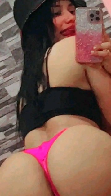Sexy latina Escorts Chicago