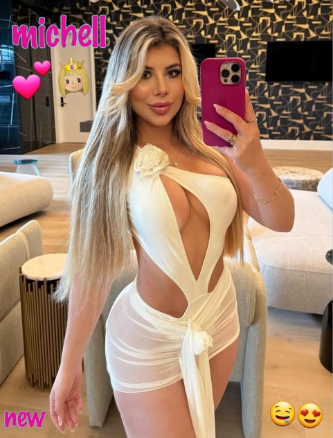 Natalia y milagros Colombians   