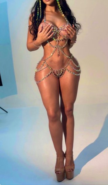 VIOLETA Body Rubs Miami