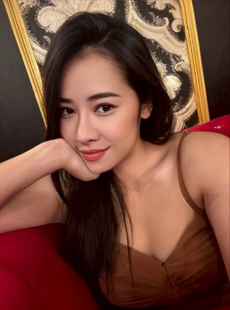Bella  