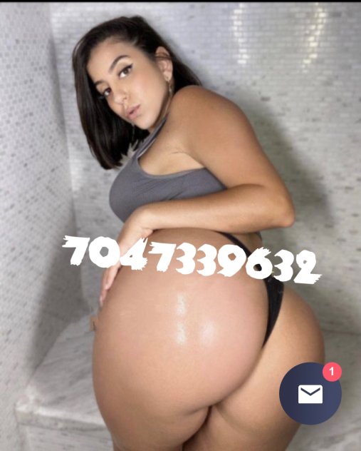 Latina and American girls best in Towm free table shower 