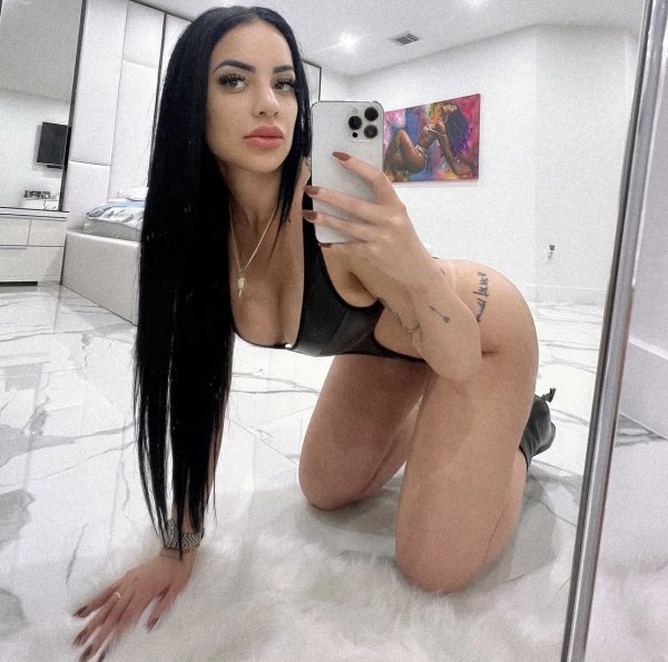 Sasha  Escorts Miami