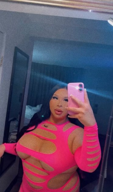 ᴠᴏʟᴜᴘᴛᴜᴏᴜꜱ ʟᴀᴛɪɴᴀ, ᴛꜱ ʟᴏʟᴀ ᴊ.  