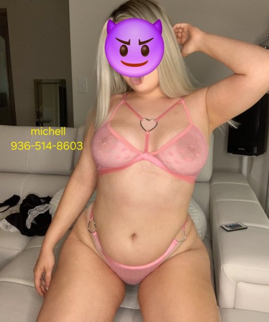 LATINAS 5  Girls available HOT  