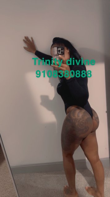 Trinity divine  Escorts Savannah