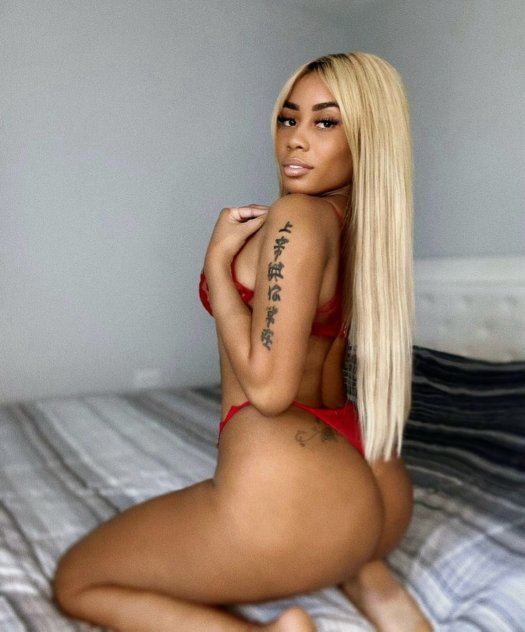 Nicki doll  Escorts Chicago