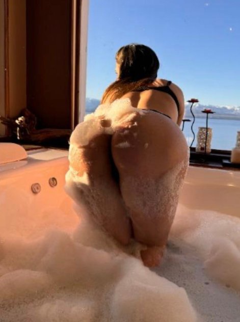 Camila hot  Escorts Hollywood