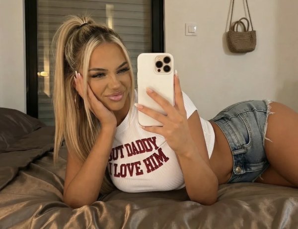 Chloe  