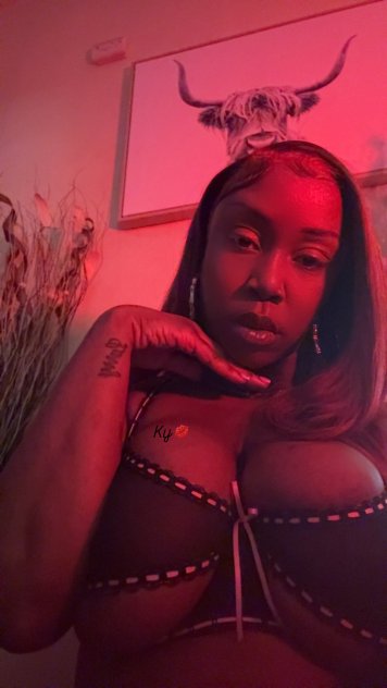 Ky✨ Escorts Los Angeles