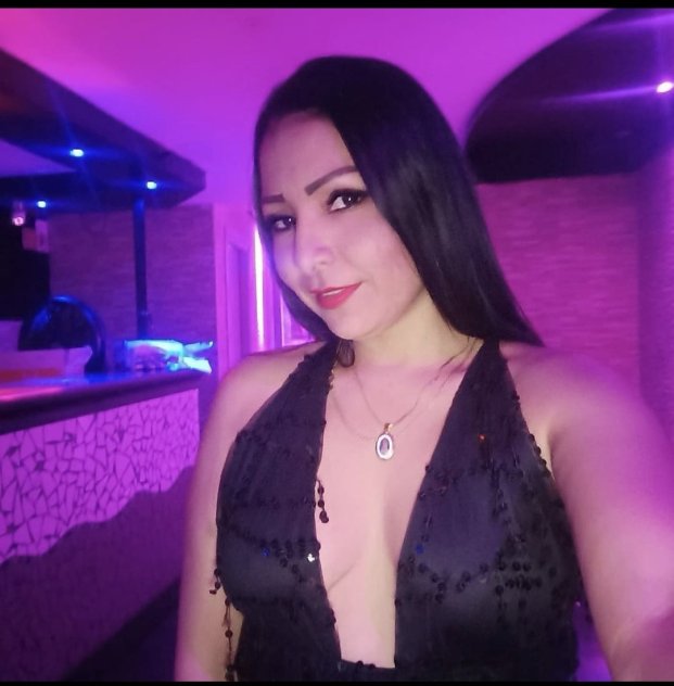 Hola chicos soy Carla soy nueva en la ciudad, me puedes contactar