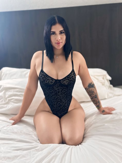 Dayana disponible a hora mismo envíame un mensaje o llámame 24horas 