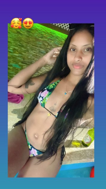 hola amor estoy disponible si busca una chica hermosa esta soy yo