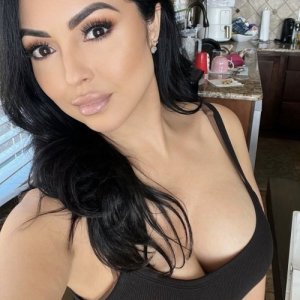 Confident, captivating, and ready to play