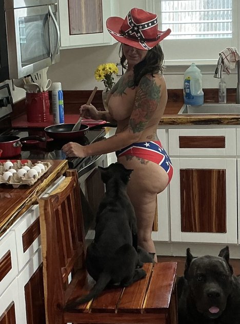 Hot Hillbilly  