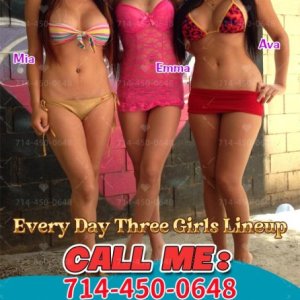 ▊▃❤️▃▊3 gals👅💌❤makes your mouth water!👅714-450-0648