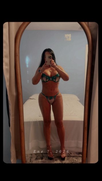 Carolina from Colombia 🇨🇴 