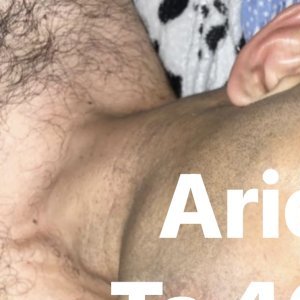 Im top & bootom only open Monday to friday 