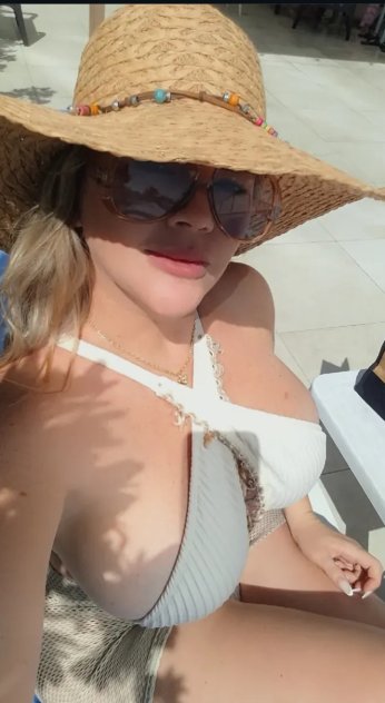 Latina  