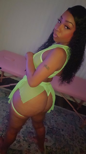 Mia the Milf Body Rubs Fort Lauderdale