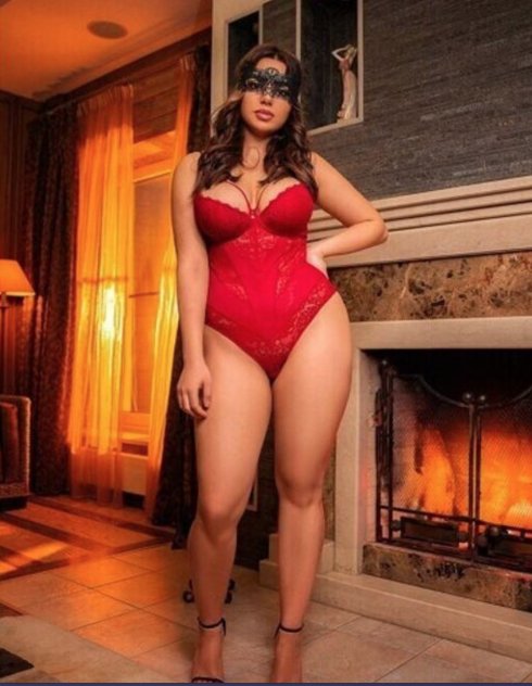 Sexy Vikky Escorts Brooklyn