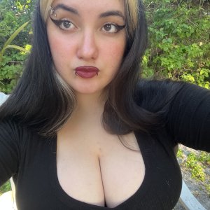 Youngest busty Goth girl/ Dommy mommy