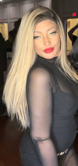 Ava (FS, Massage, BDSM)  