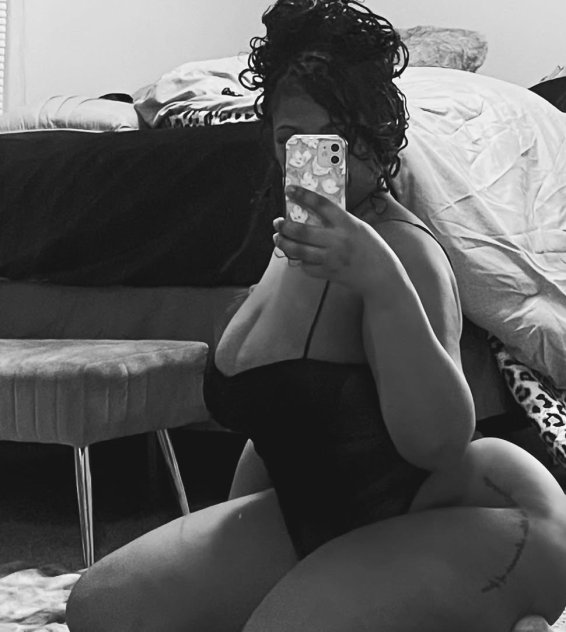 Khloe  