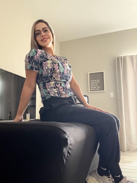 Vale massages Body Rubs Miami