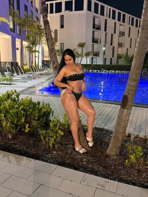 SHARON COLOMBIAN GODNESS 🇨🇴  
