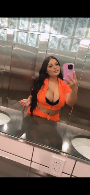 Hey! 💆‍♀️✨ Relax. Recharge. Repeat. 💖